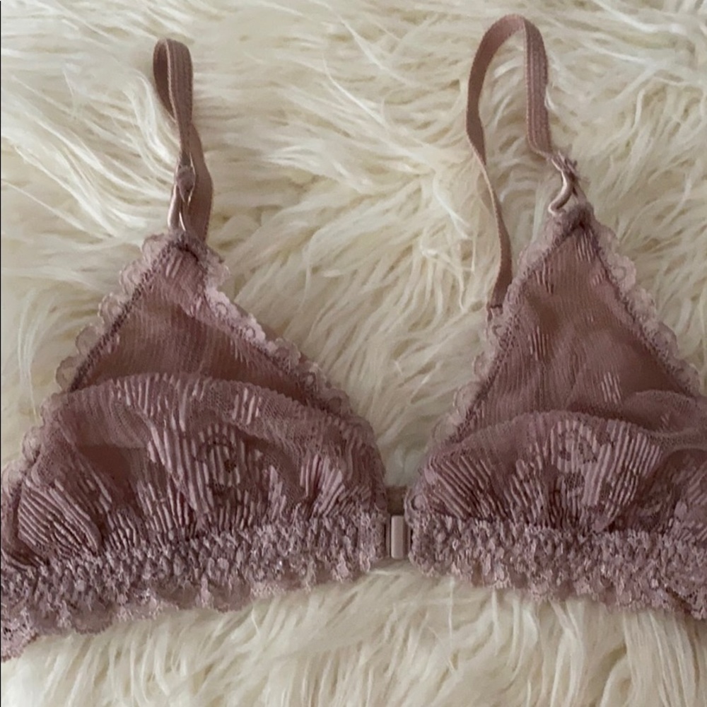 Vintage bralette! Super comfortable. Front clasp.